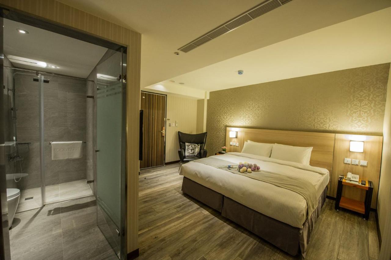 Lucky Apple Hotel Тайбей Екстер'єр фото